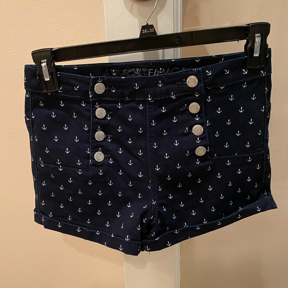 Brand New Almost Famous Size 9 Anchor Print Shorts
